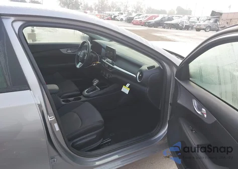 2024 Kia Forte Lxs из США, поврежденный, VIN 3KPF24AD8RE733642